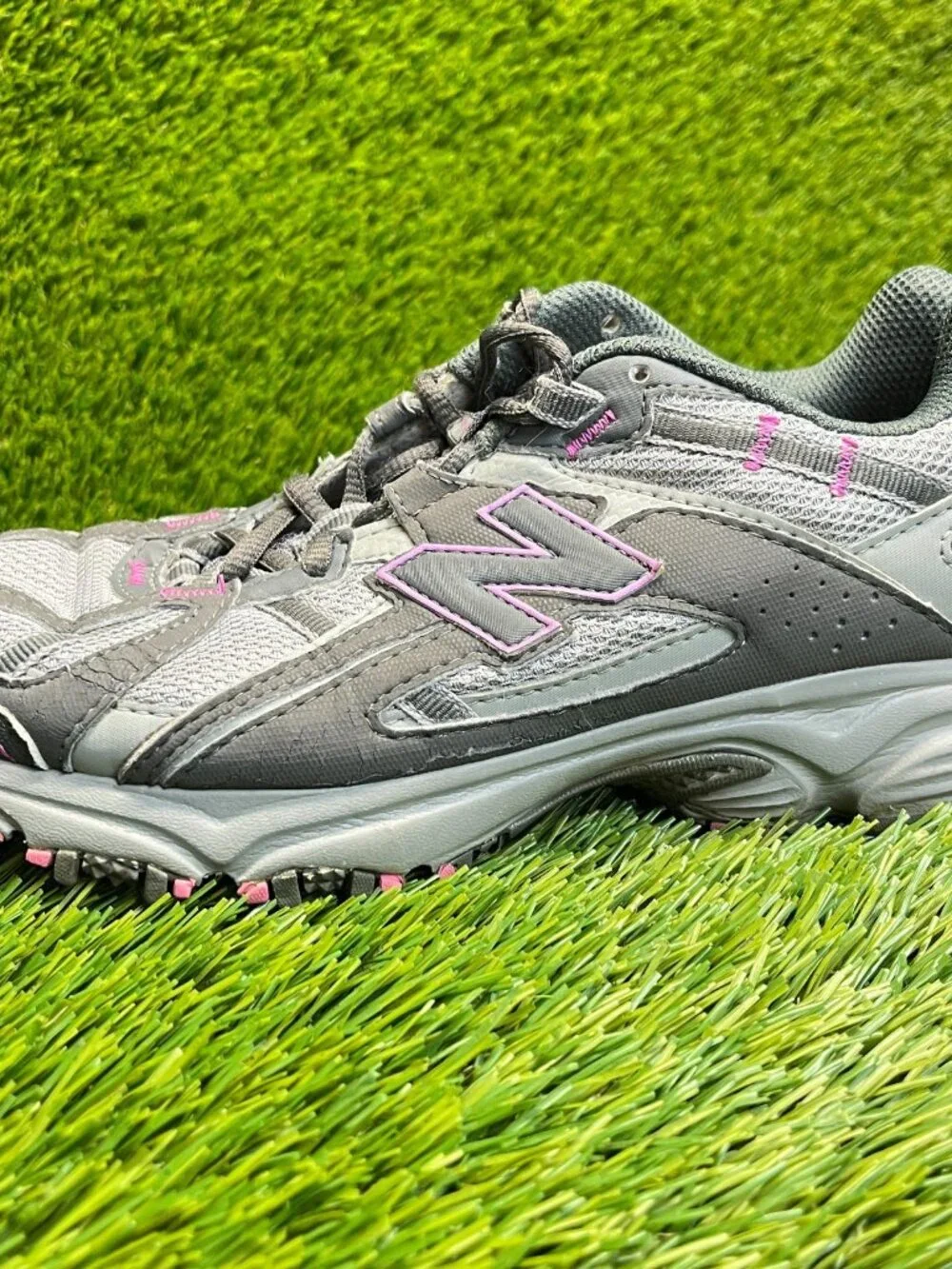 New Balance 411V2 Womens Size 8 Gray Black Pink Athletic Running Shoes Sneakers